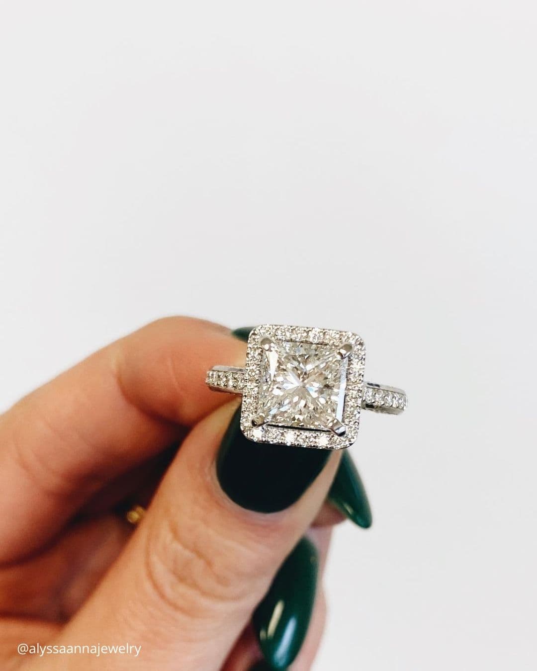 White Gold Engagement Rings