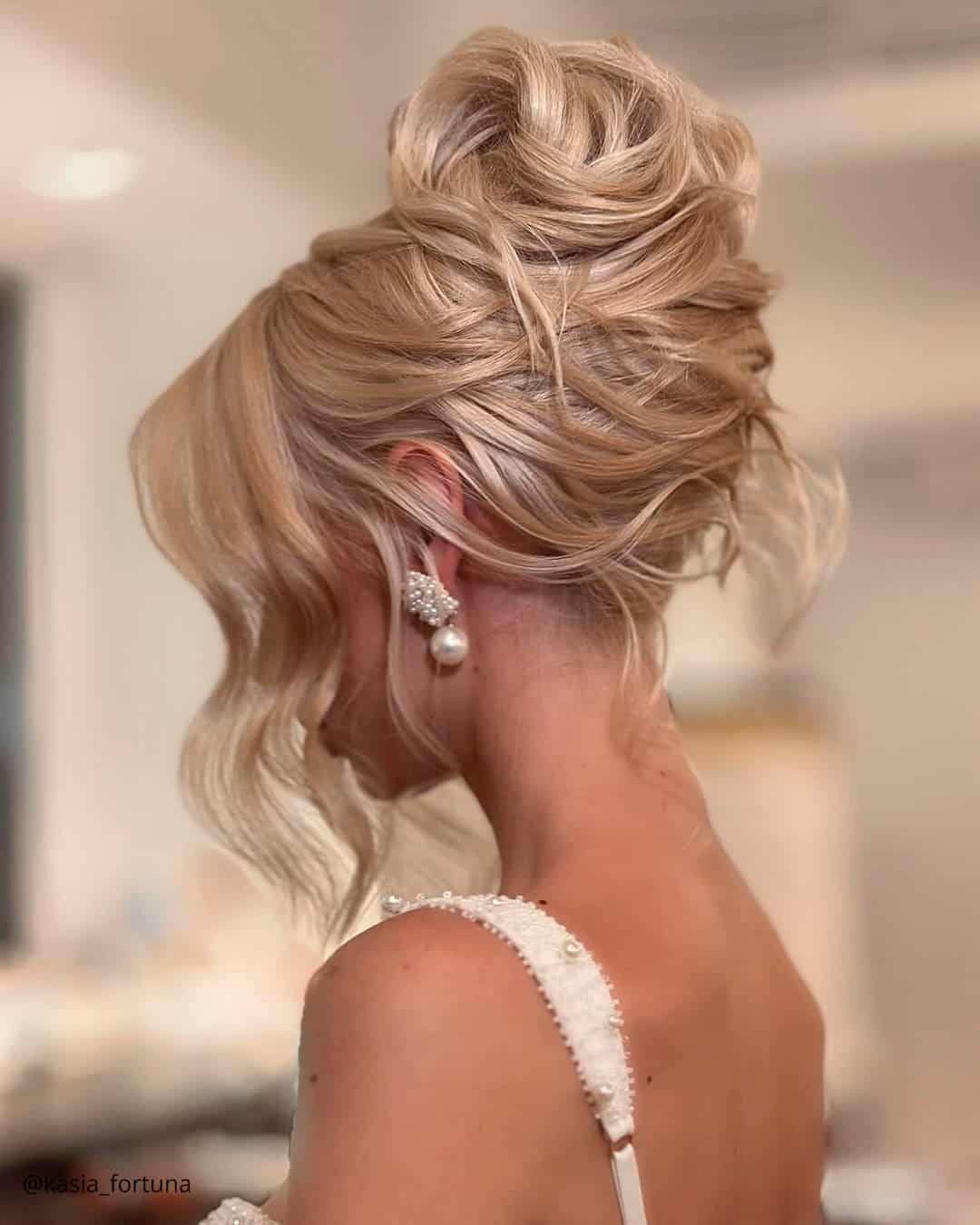 Easy DIY Low Bun For Wedding