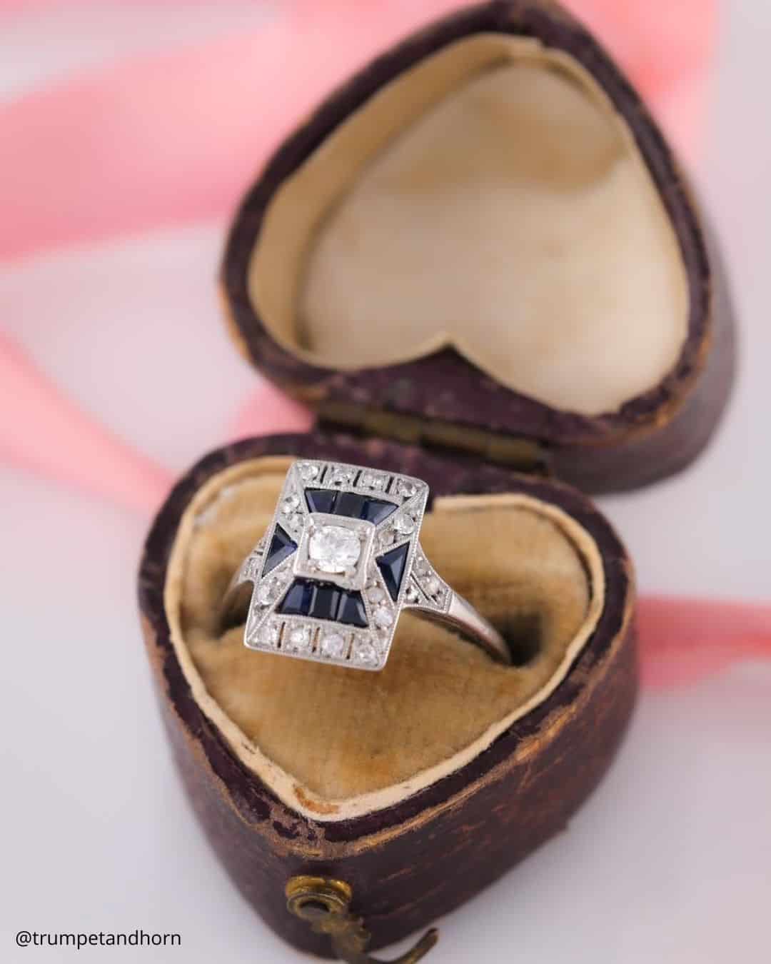Vintage Engagement Rings with Sapphires