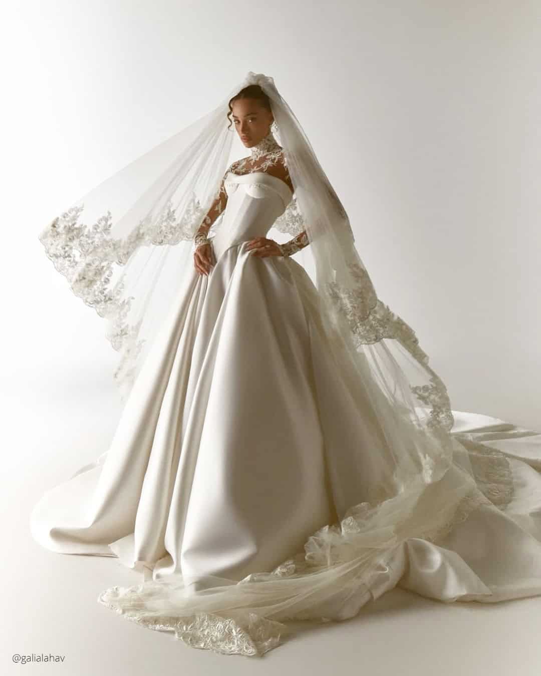 Ball Gown Long Sleeve Wedding Dresses