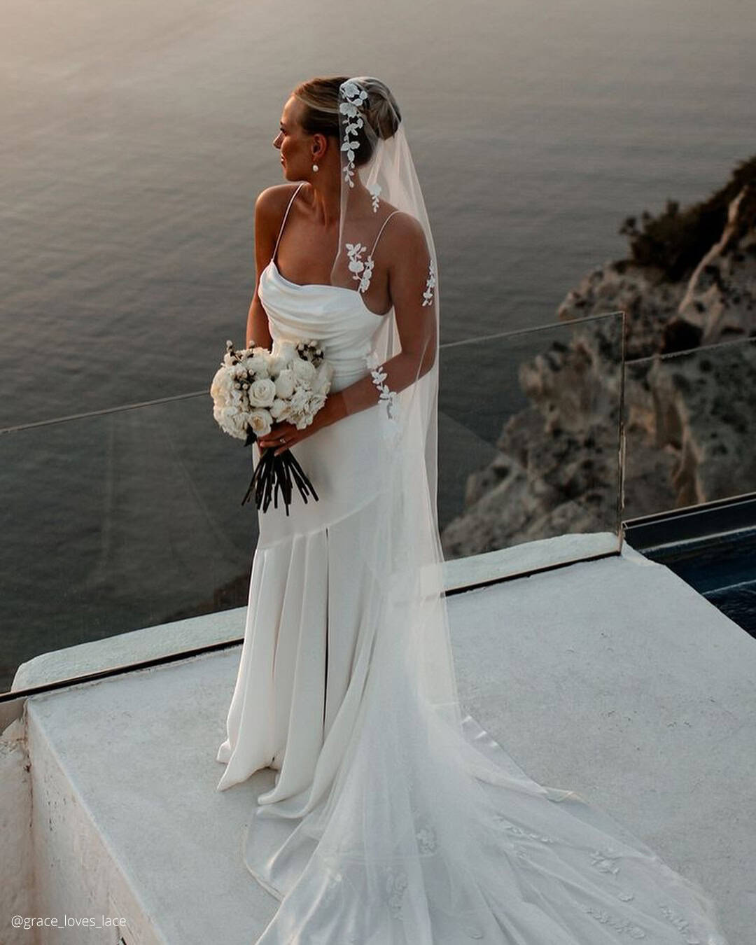 Modest Boho Wedding Dresses