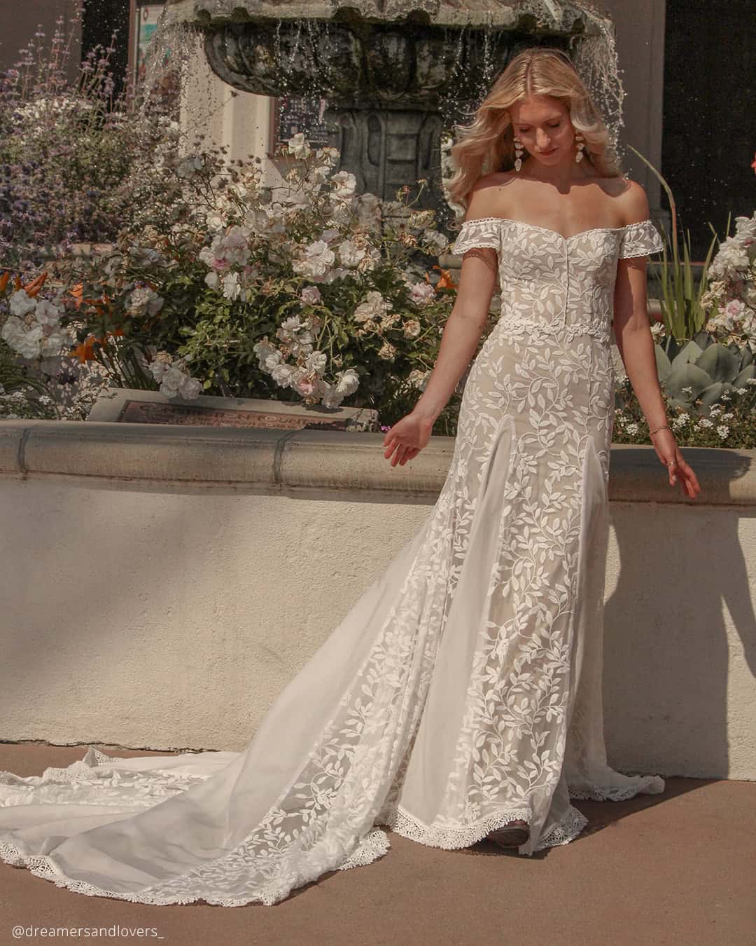 Beach Off The Shoulder Bridal Dresses