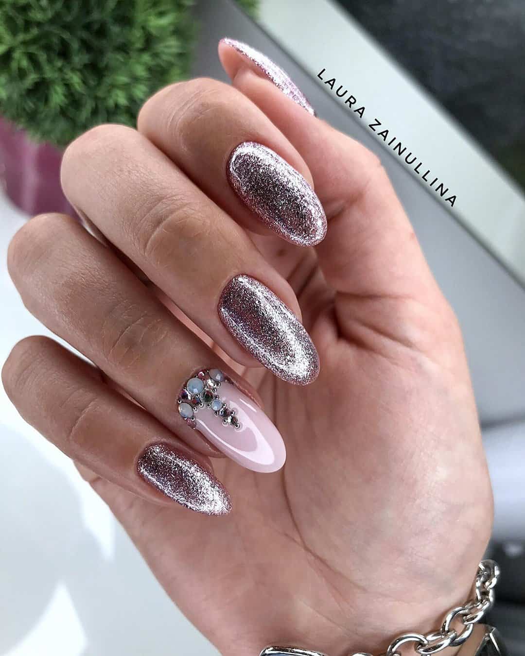 Gentle Gradient Nails