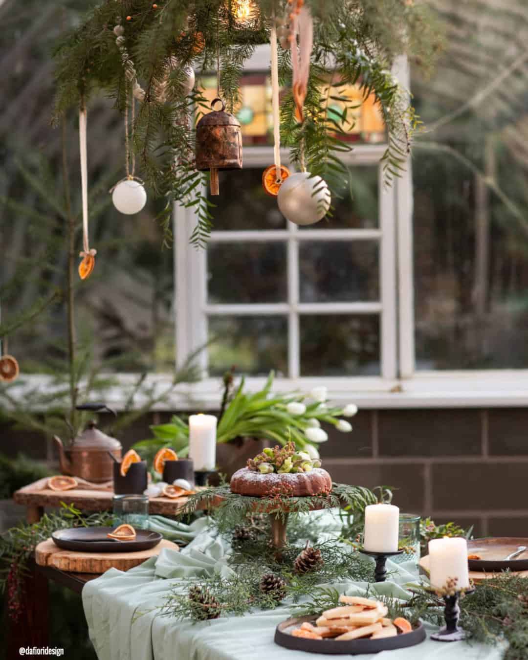 Cozy Table Setting For Winter Wedding