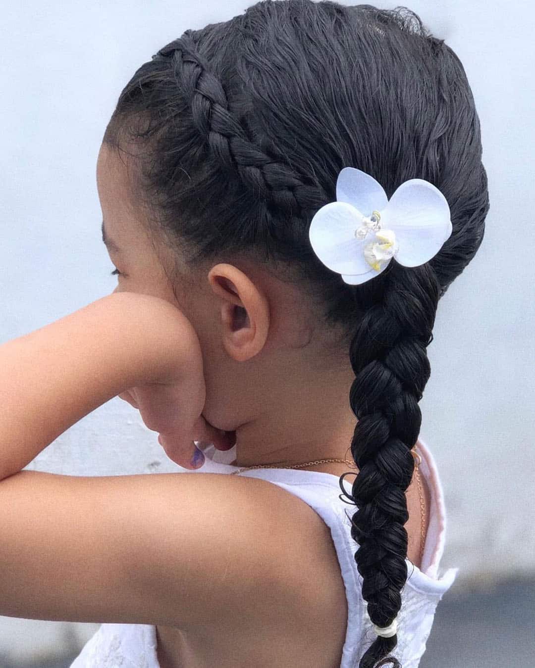 Simple Rustic Flower Girl Hair