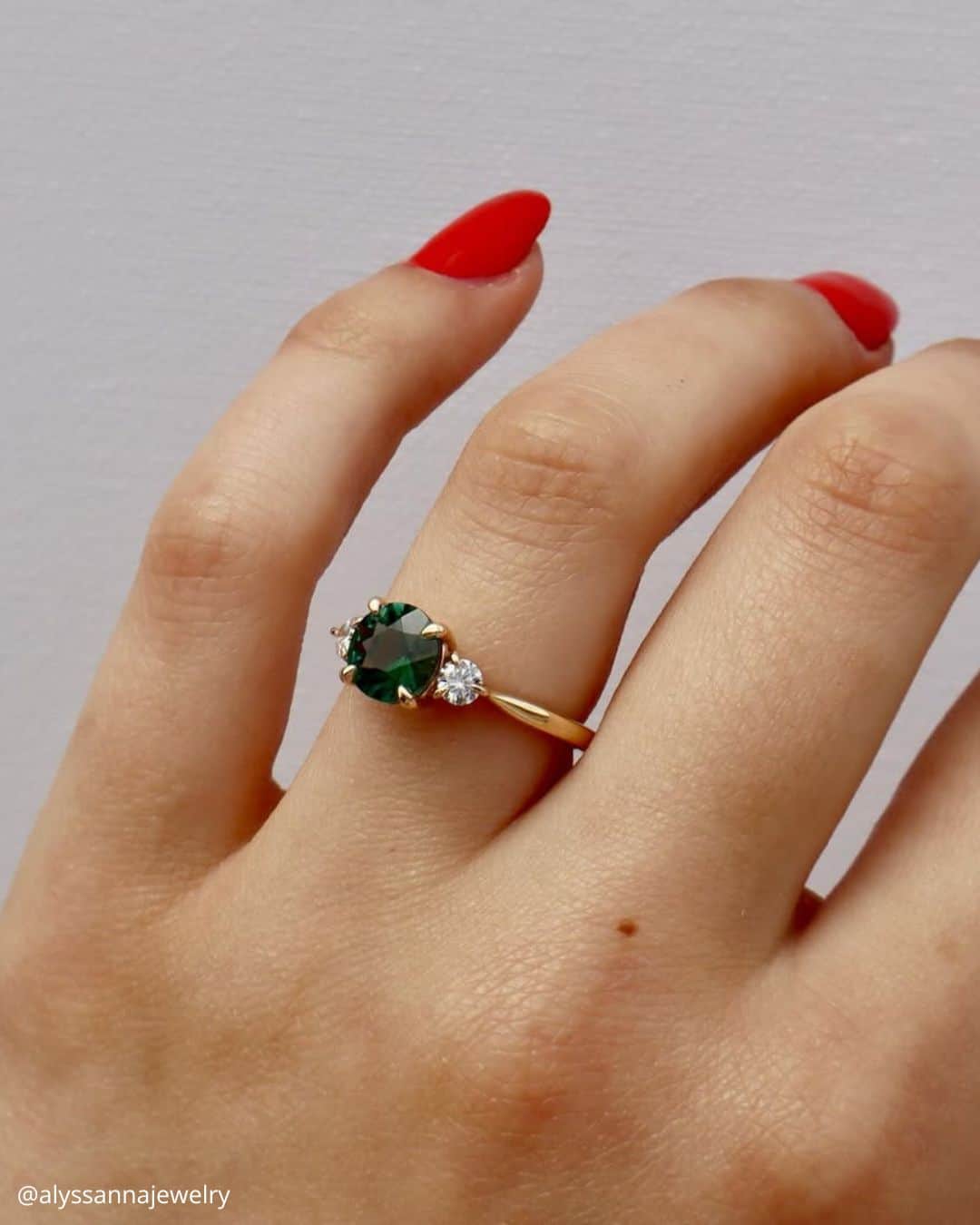 Oval Engagement Rings