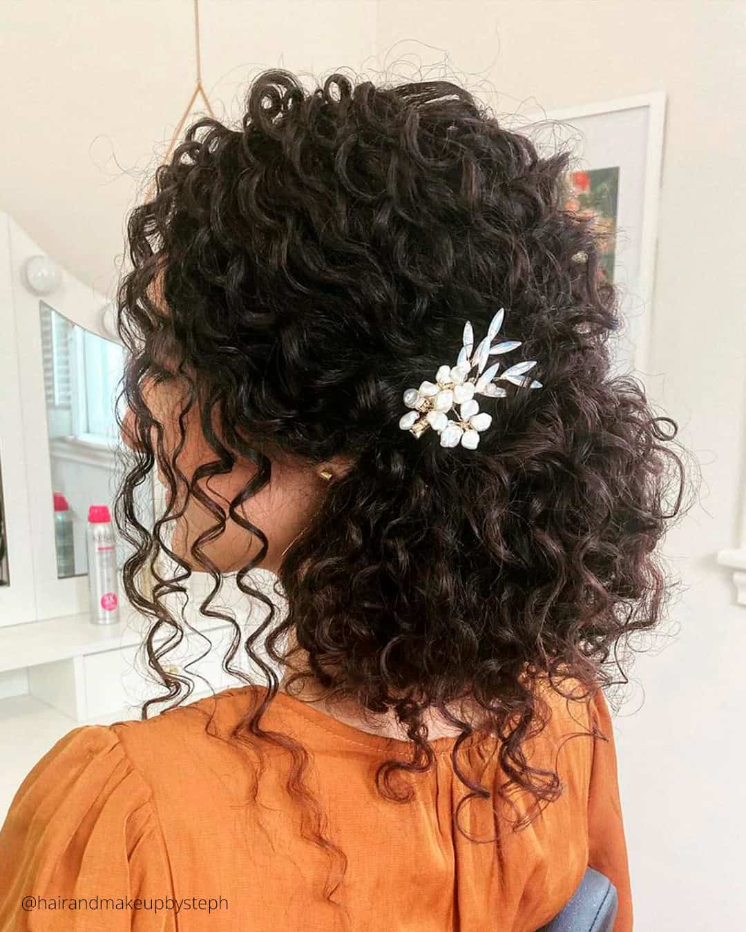 Pro Tips: How should brides prepare their hair if it tends to be oily or dry?