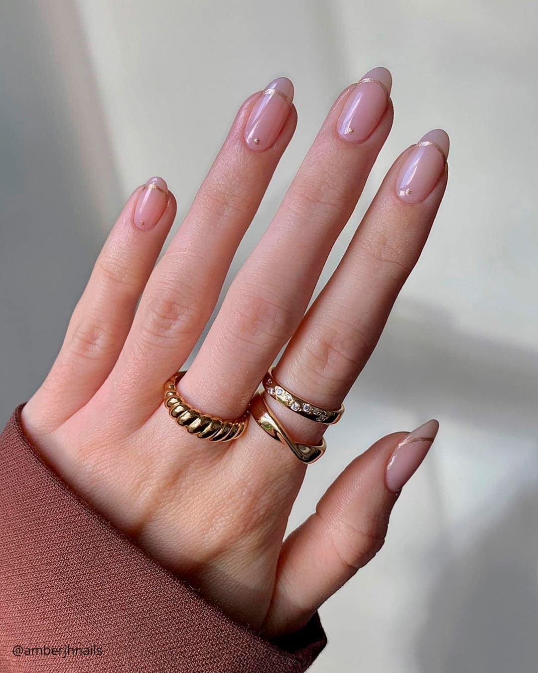 Nude Nails With Gold