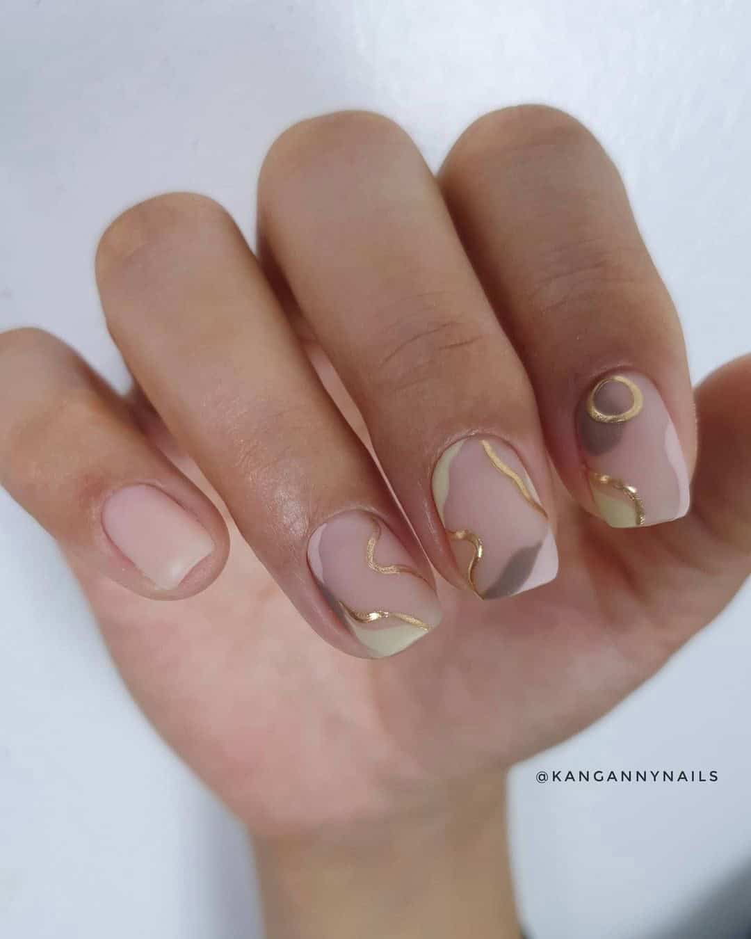 Nude Nails With Gold