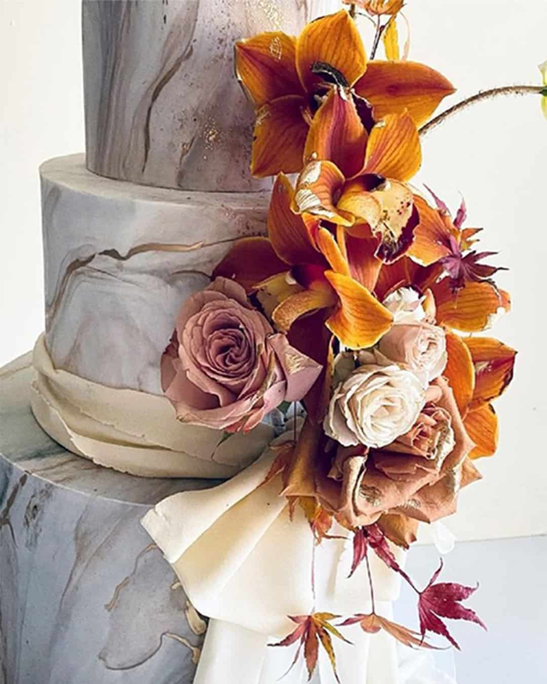 Light Gray Marble Wedding Cakes