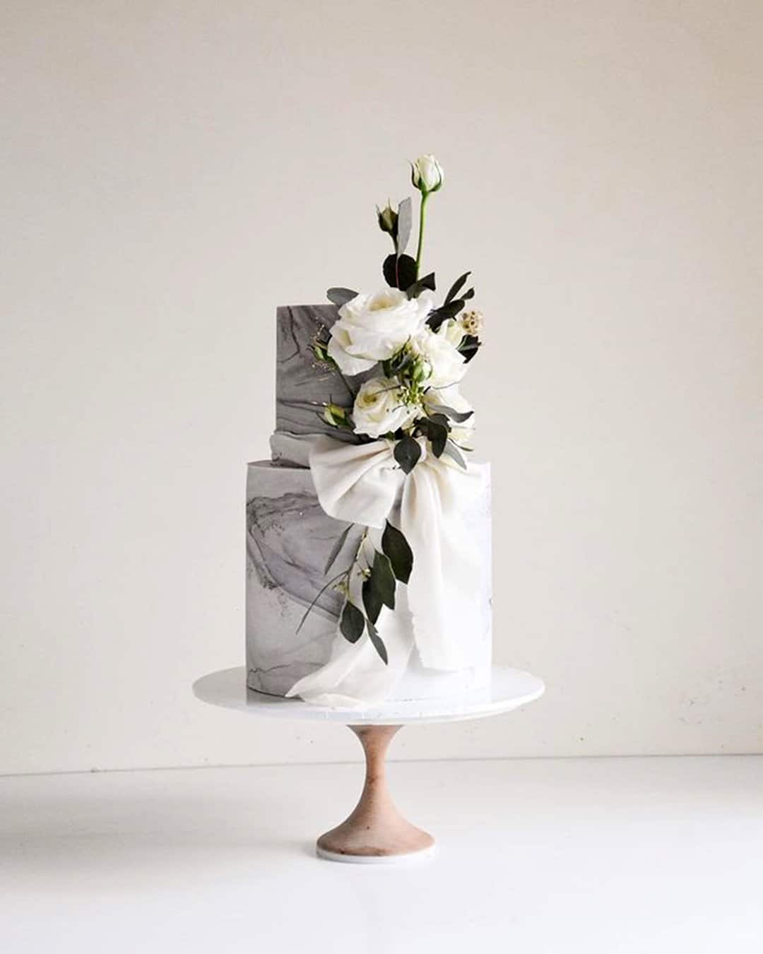 Light Gray Marble Wedding Cakes