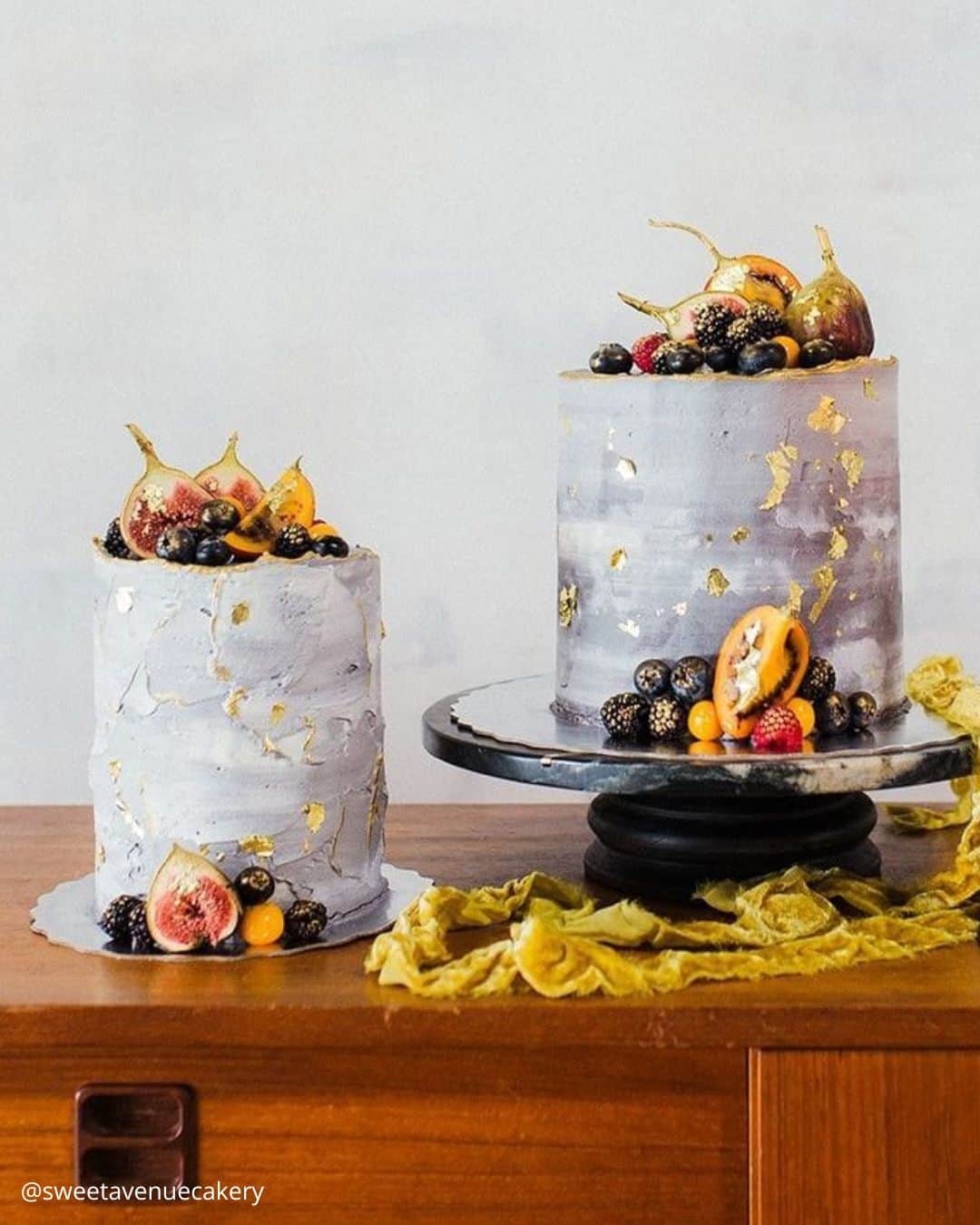 Light Gray Marble Wedding Cakes