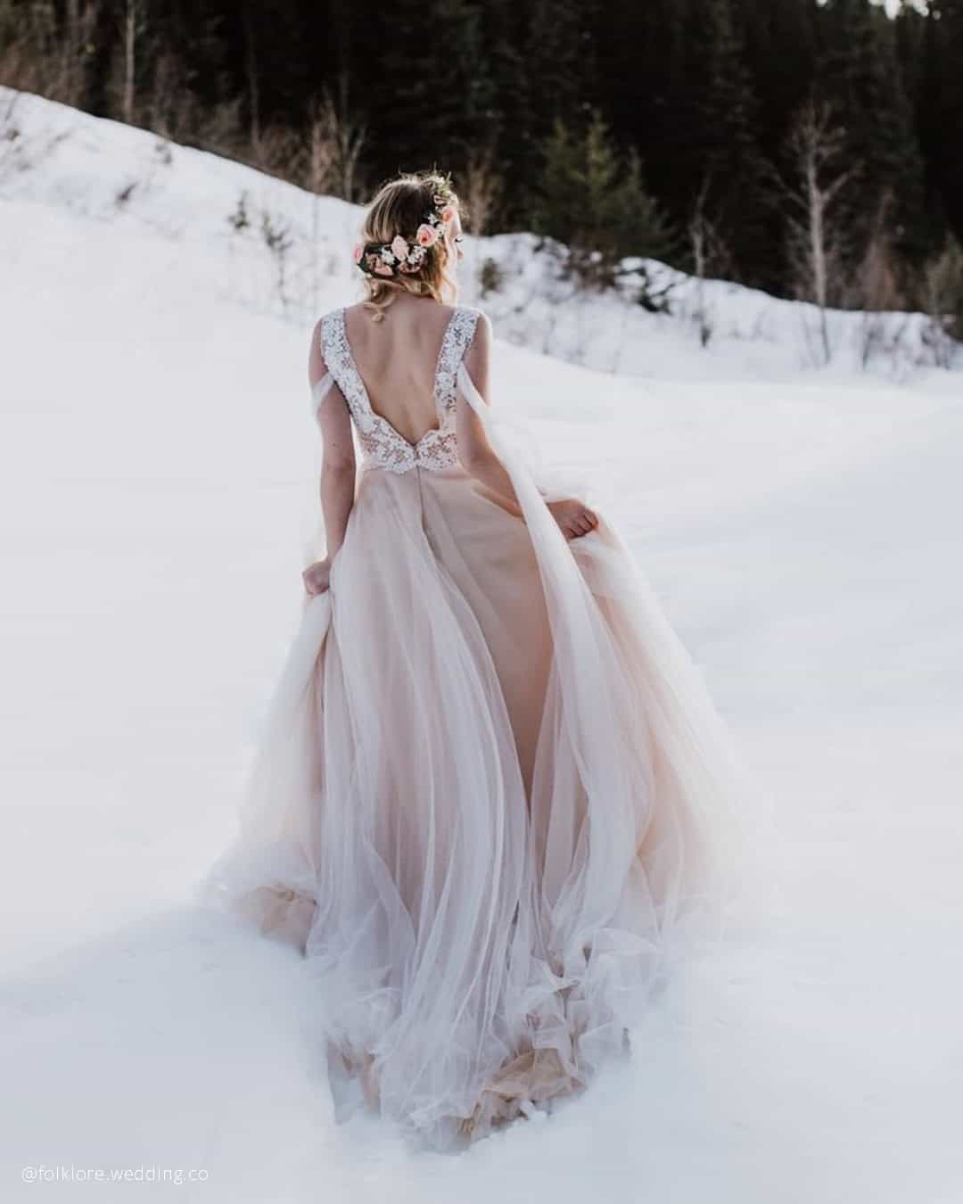 Winter Bride Outfits With Fur