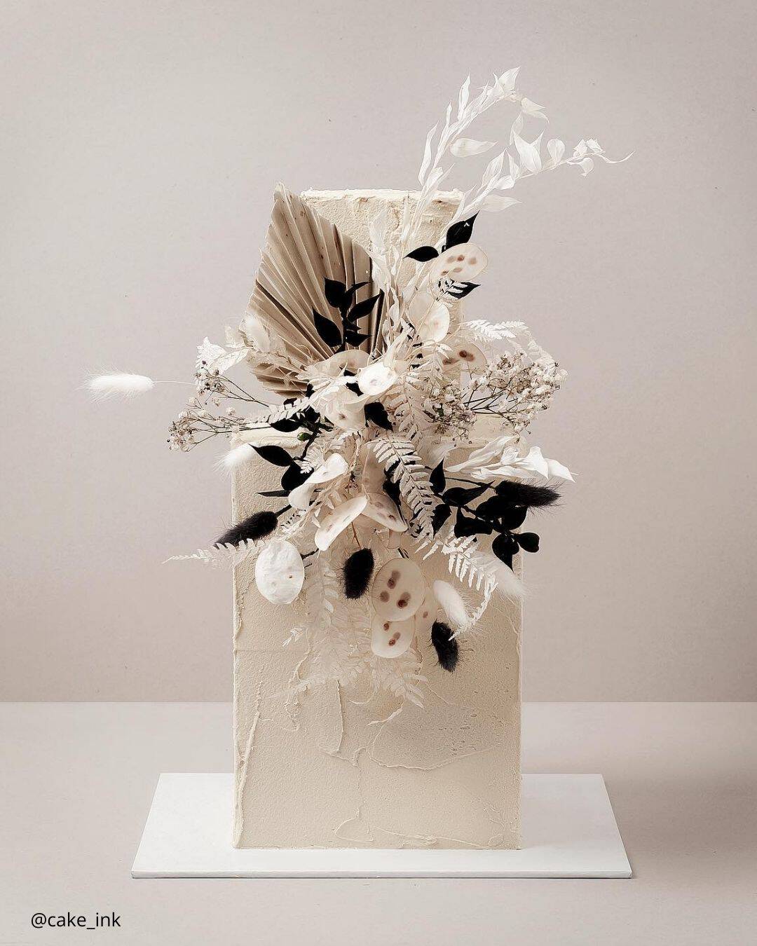 Modern Black And White Wedding Cakes