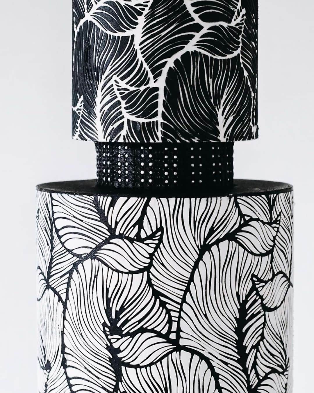Modern Black And White Wedding Cakes