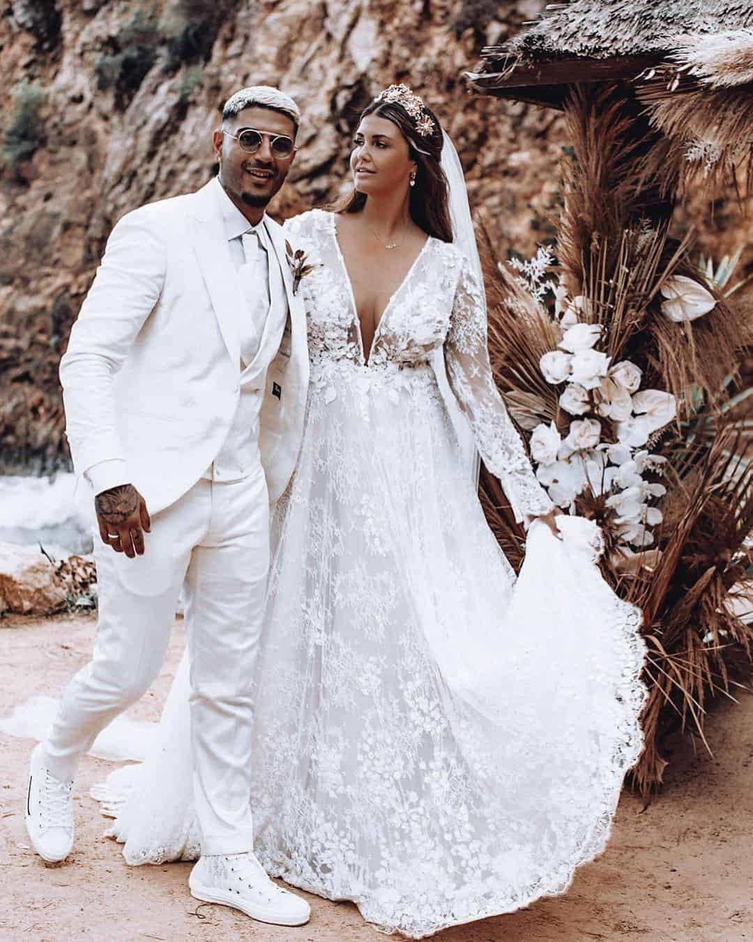 Long Sleeve Wedding Dresses Plus Size