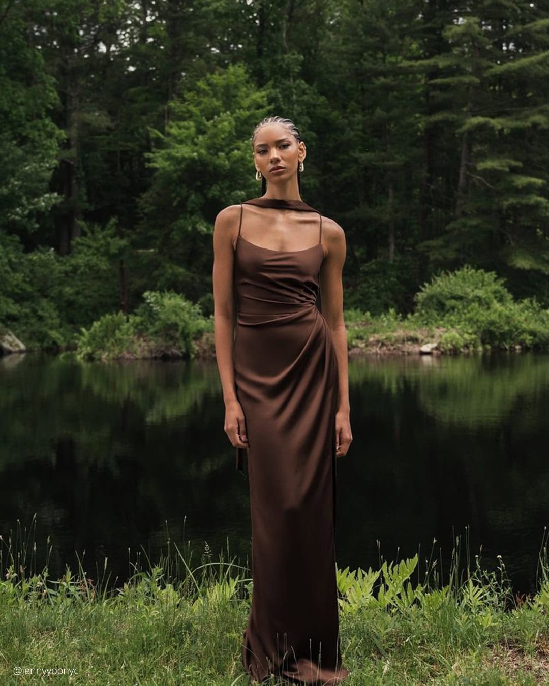 Which skin tone does cinnamon boho rust bridesmaid dress the most?
