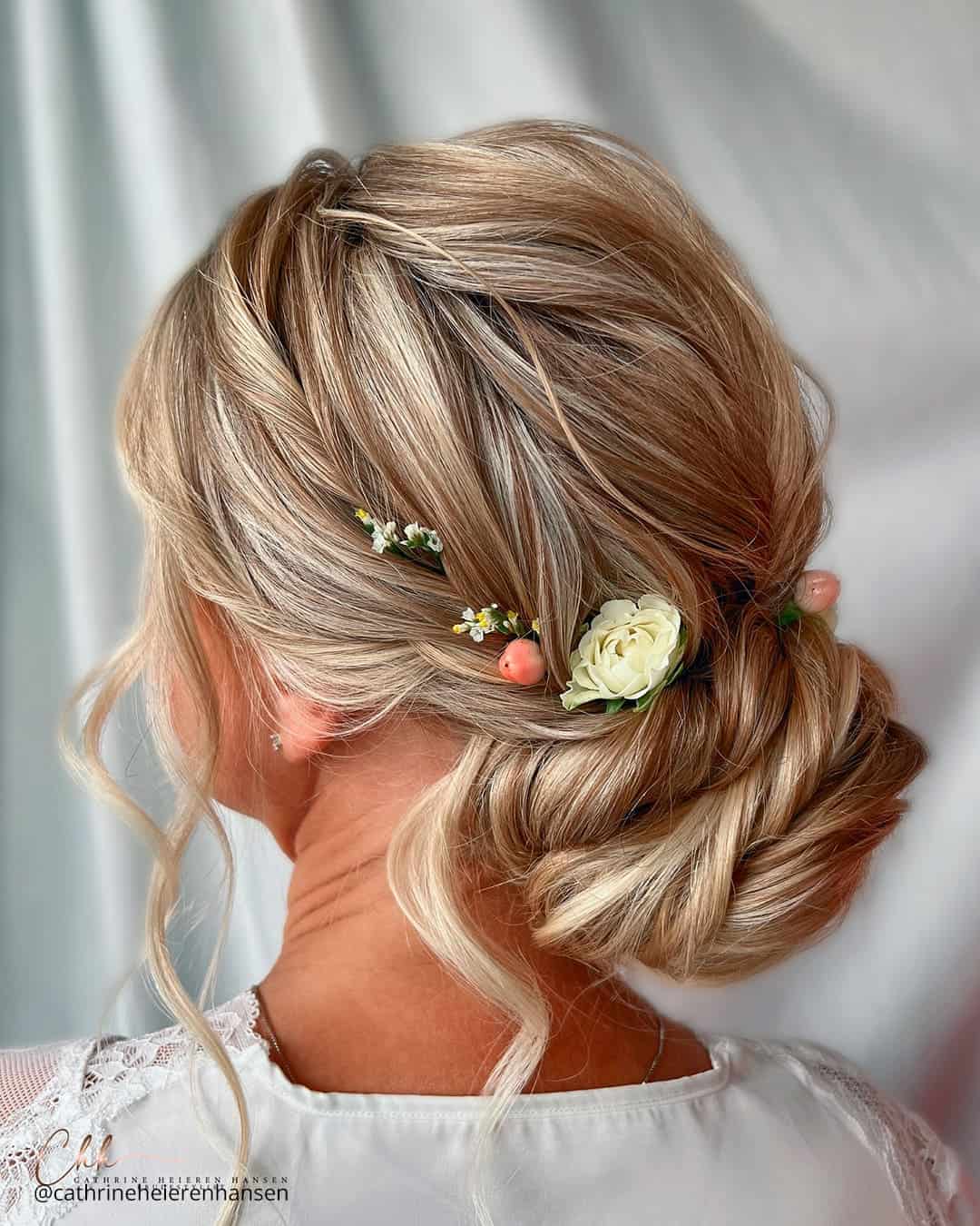 Tutorial for Easy Spring Wedding Hair