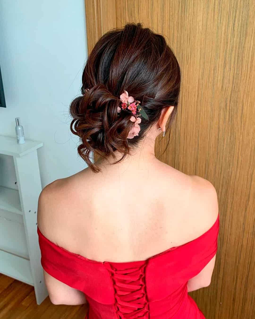 Tutorial for Easy Spring Wedding Hair