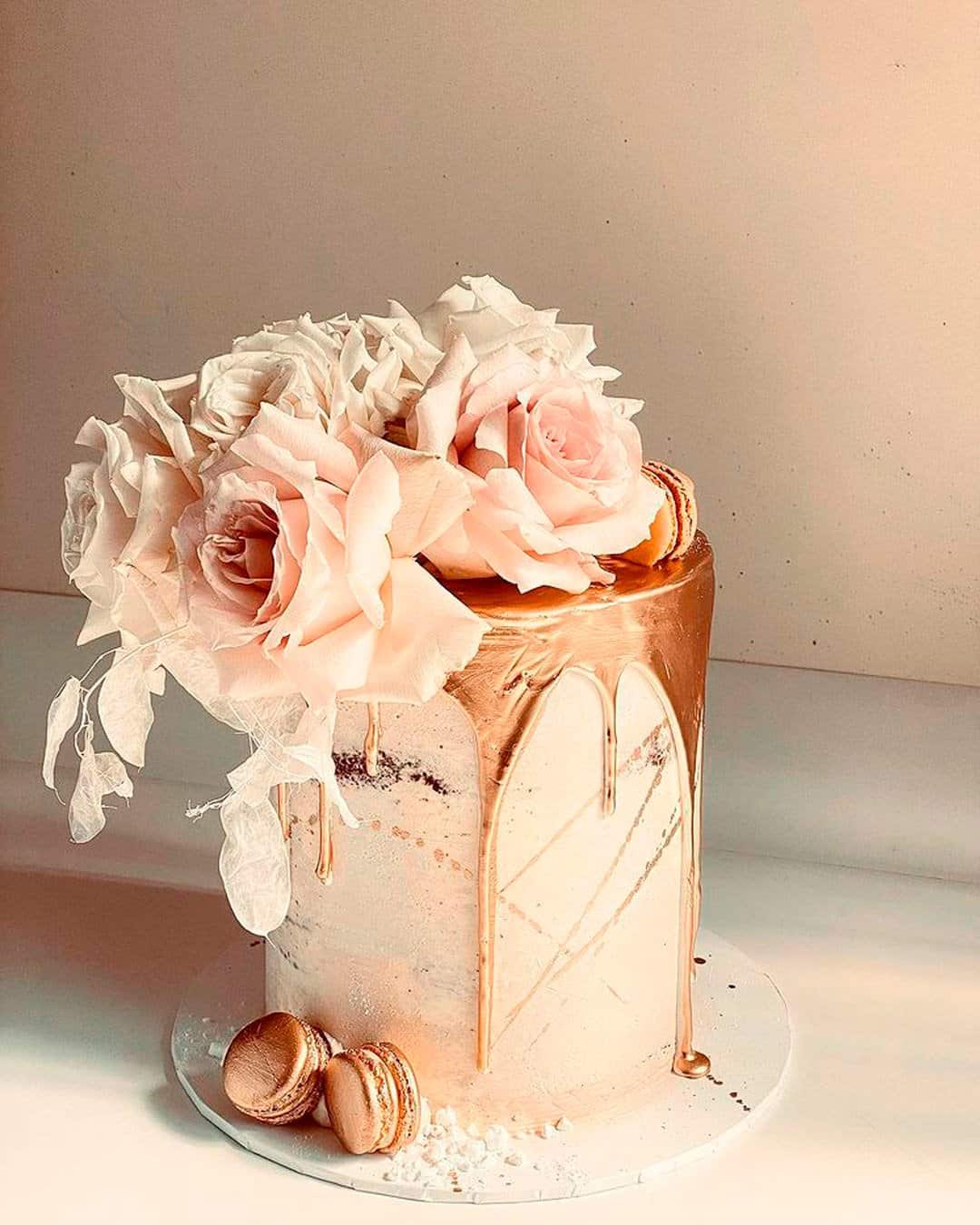 Types of Wedding Cakes Drip