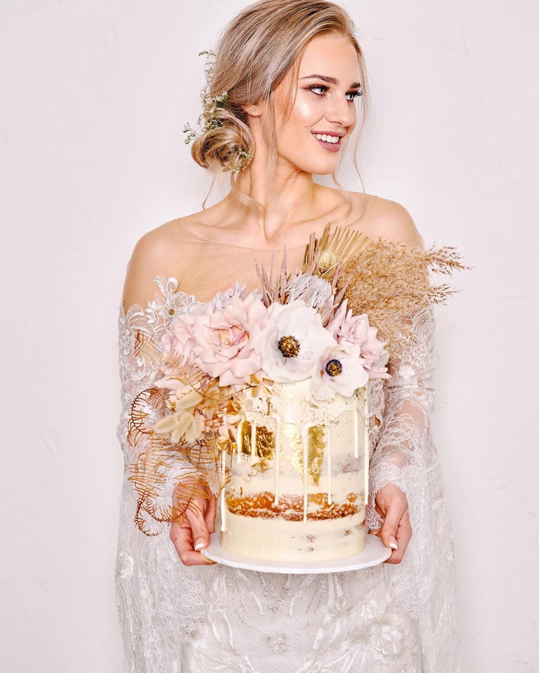 Types of Wedding Cakes Drip
