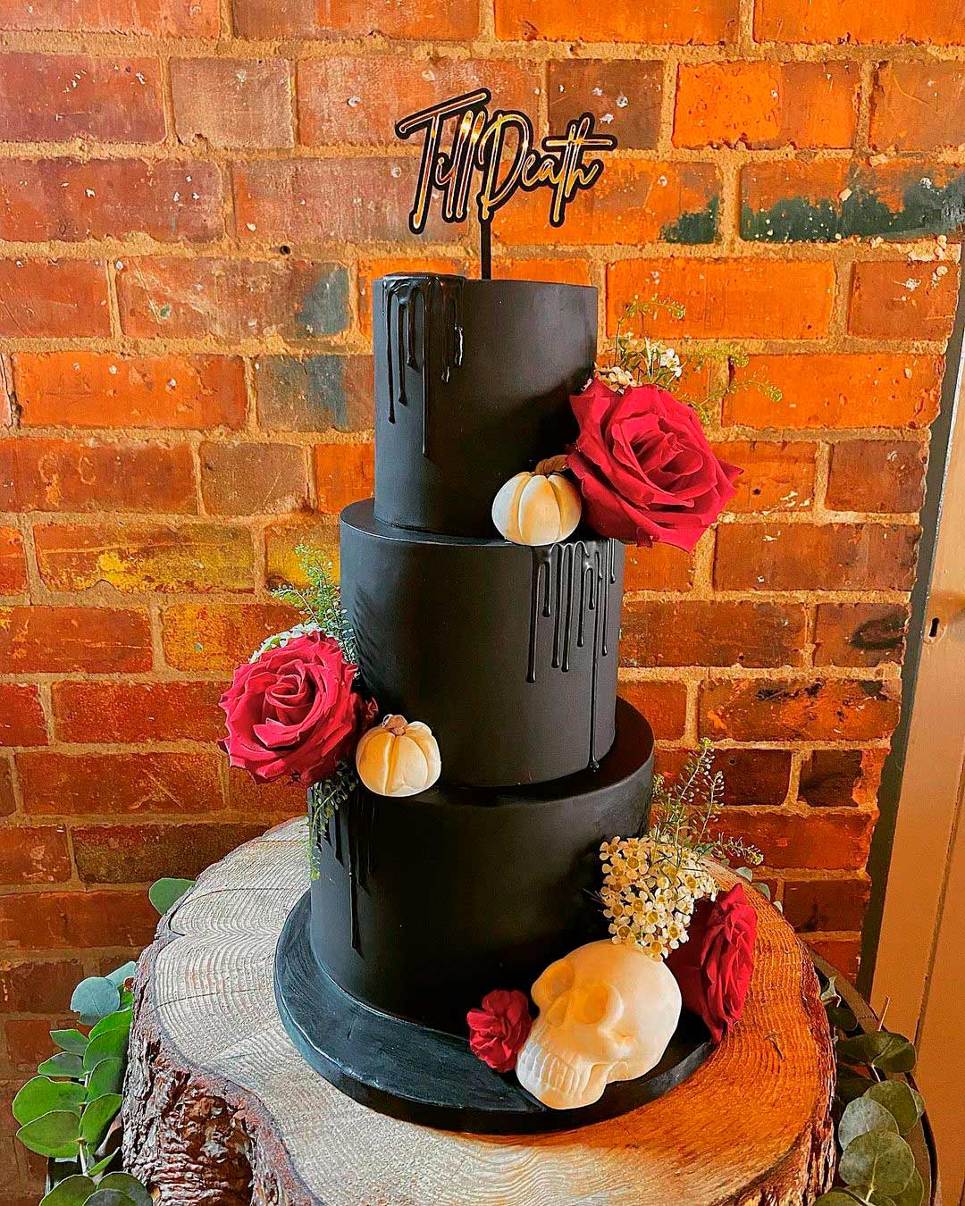 Types of Wedding Cakes Drip