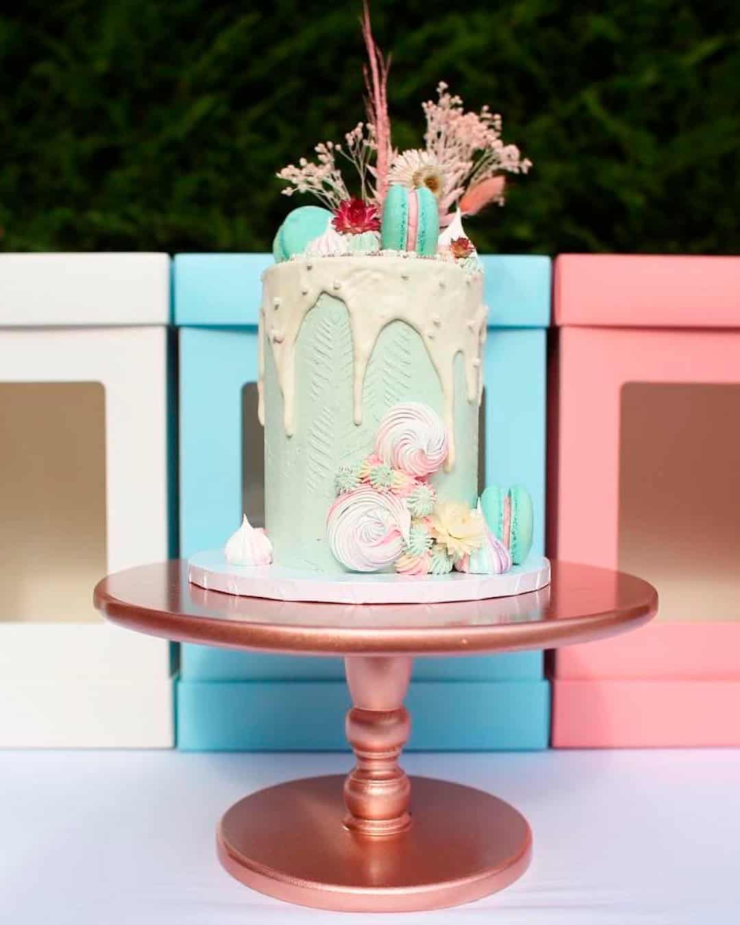 Types of Wedding Cakes Drip