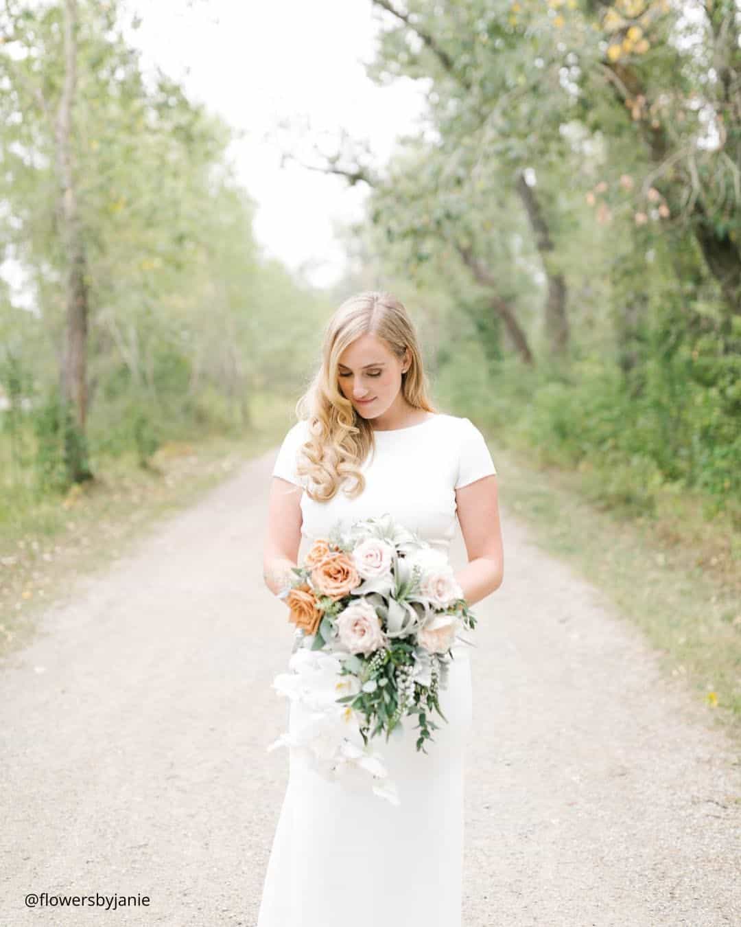 Simple Wedding Bouquet Ideas
