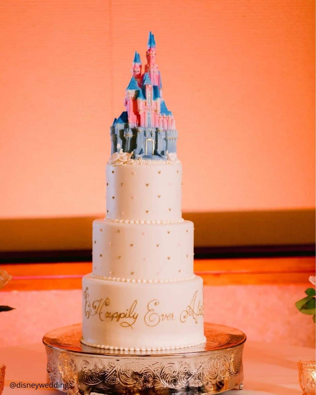 Wedding Cakes With Wild Flowers Accents