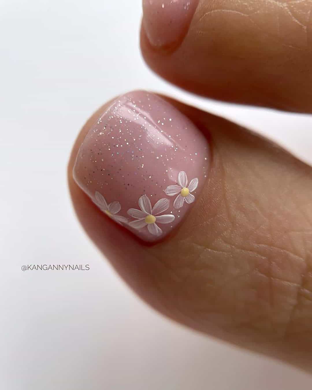 Nail Care Tips for the Honeymoon