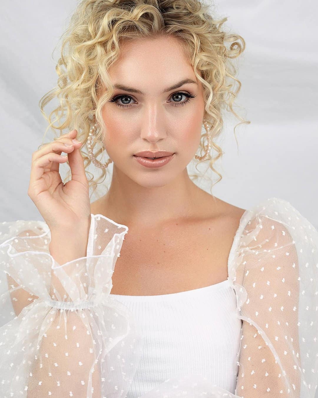 Curly Bob Wedding Hairstyles