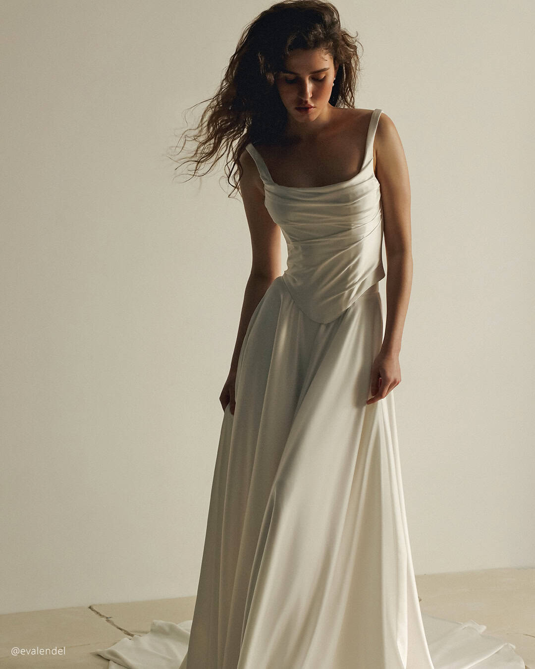 Simple Mountain Wedding Dresses