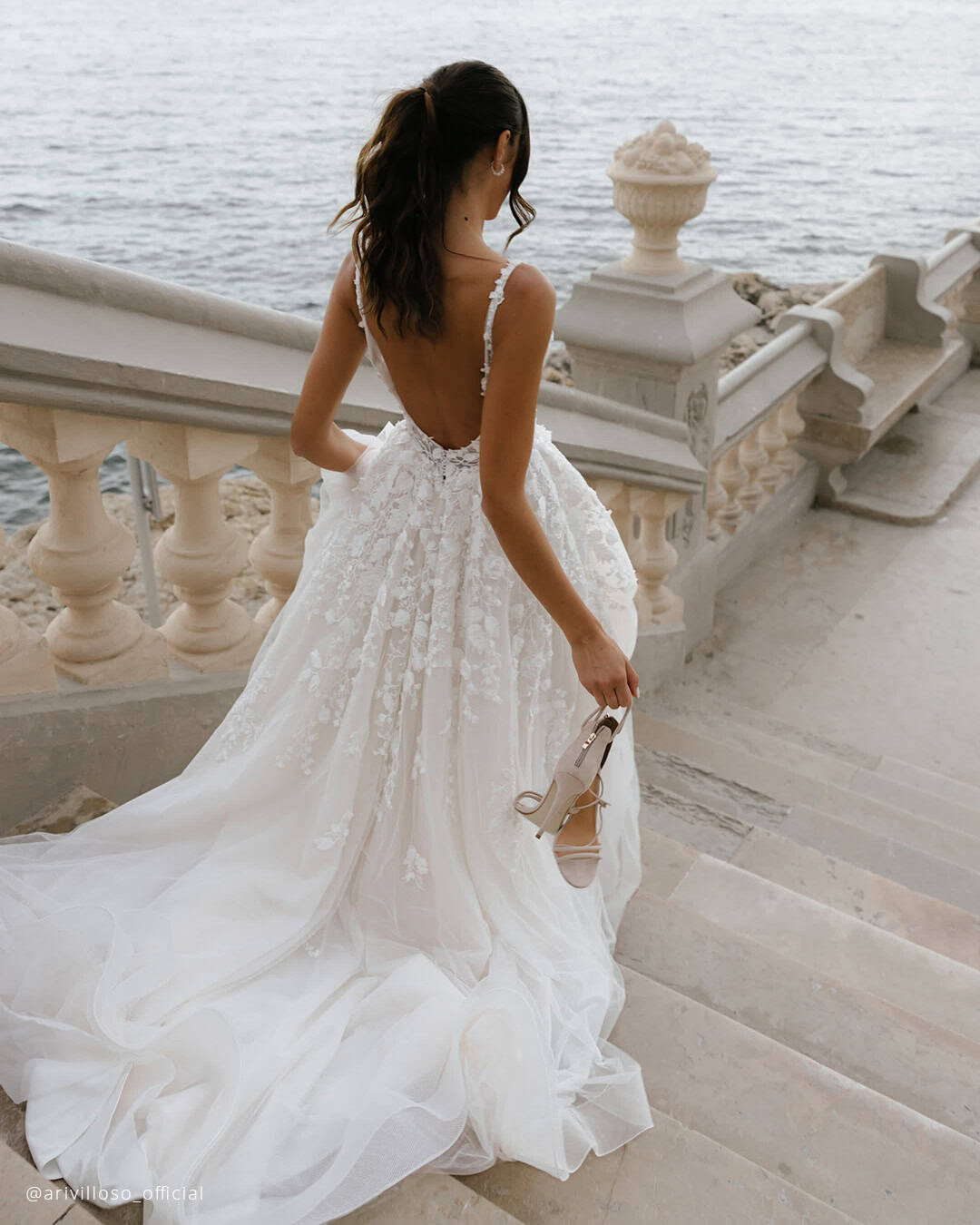 Beach Bridal Gowns With Spaghetti Straps
