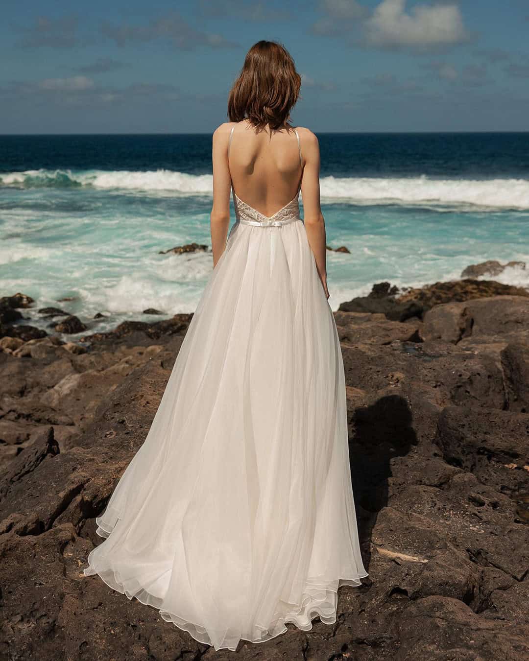 Beach Bridal Gowns With Spaghetti Straps