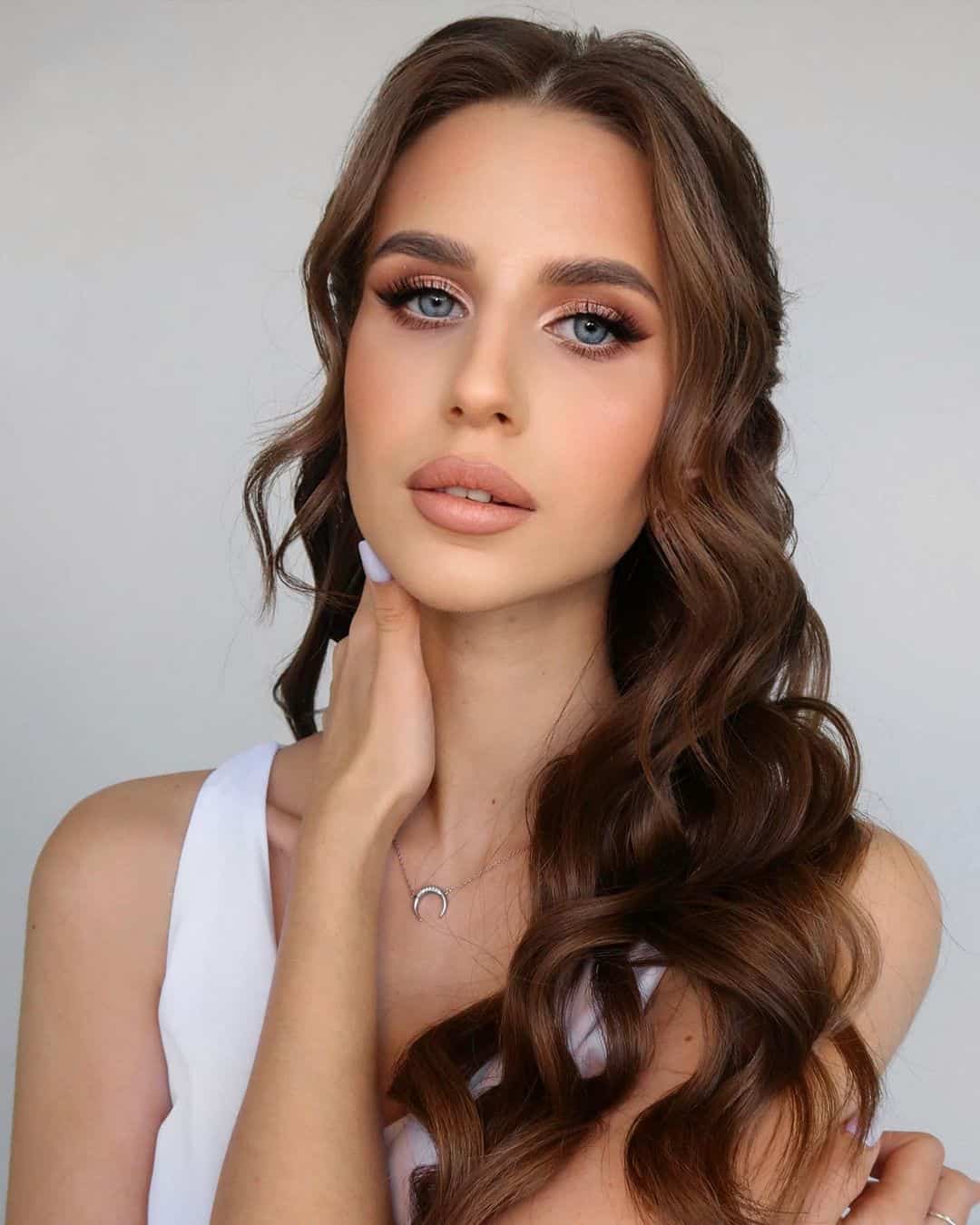 Fall Makeup For Bride's Lips
