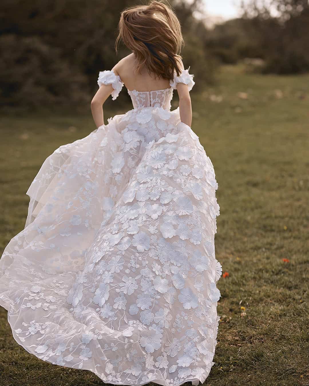 Lace Fall Wedding Dresses