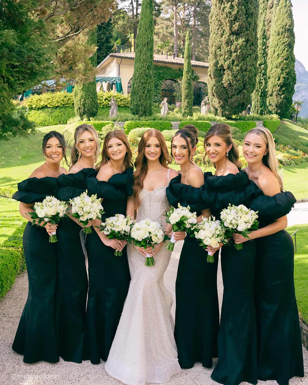 What kind of wedding is best for bridesmaid dresses emerald green?