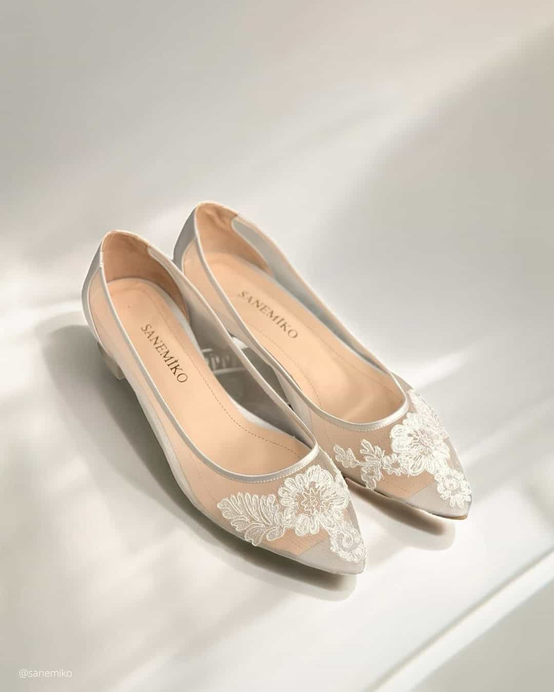 White Lace Bridal Shoes