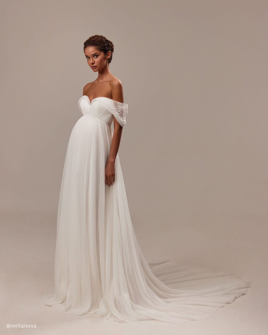 Simple Maternity Dresses For Wedding