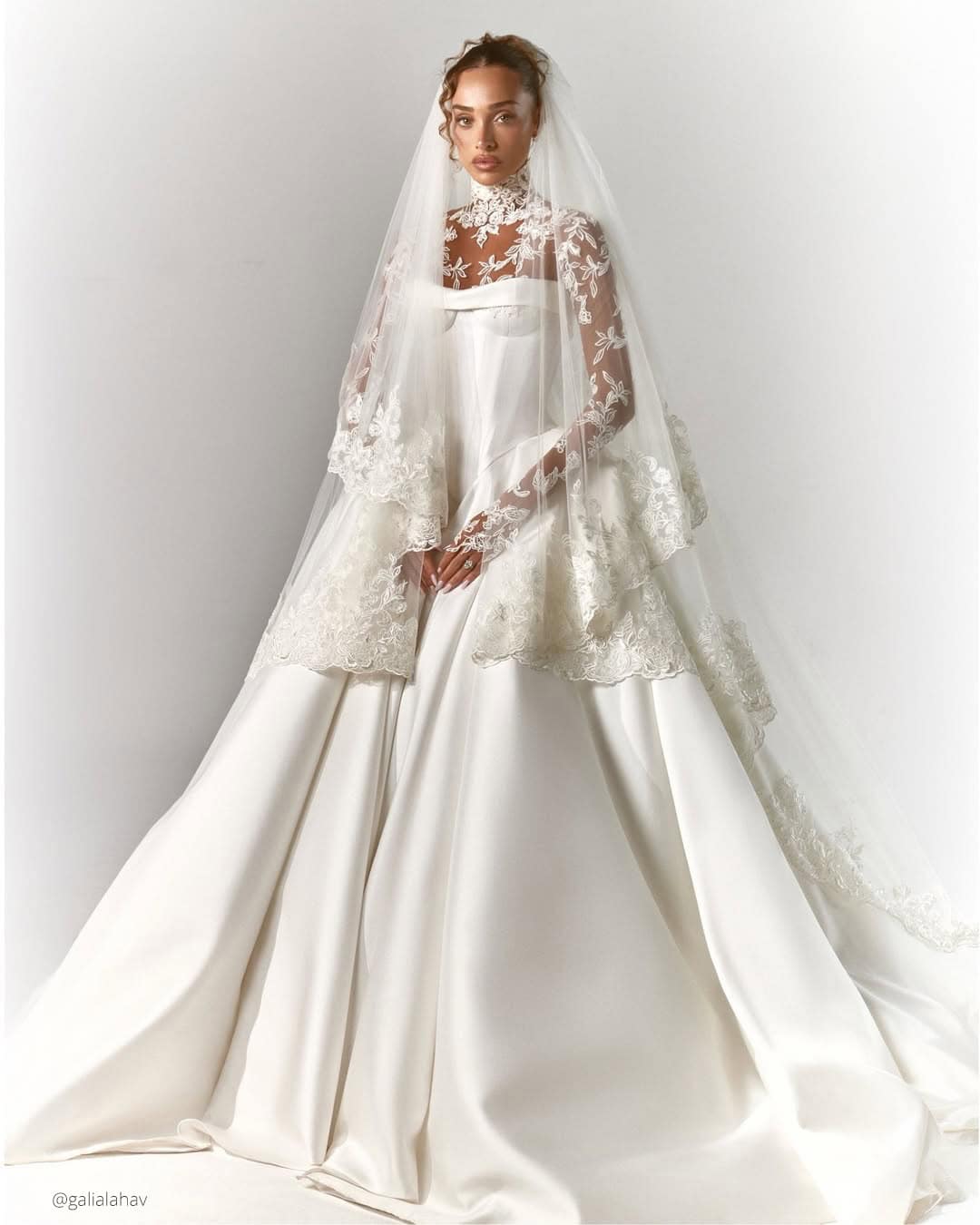 Delicate Lace Bridal Gowns