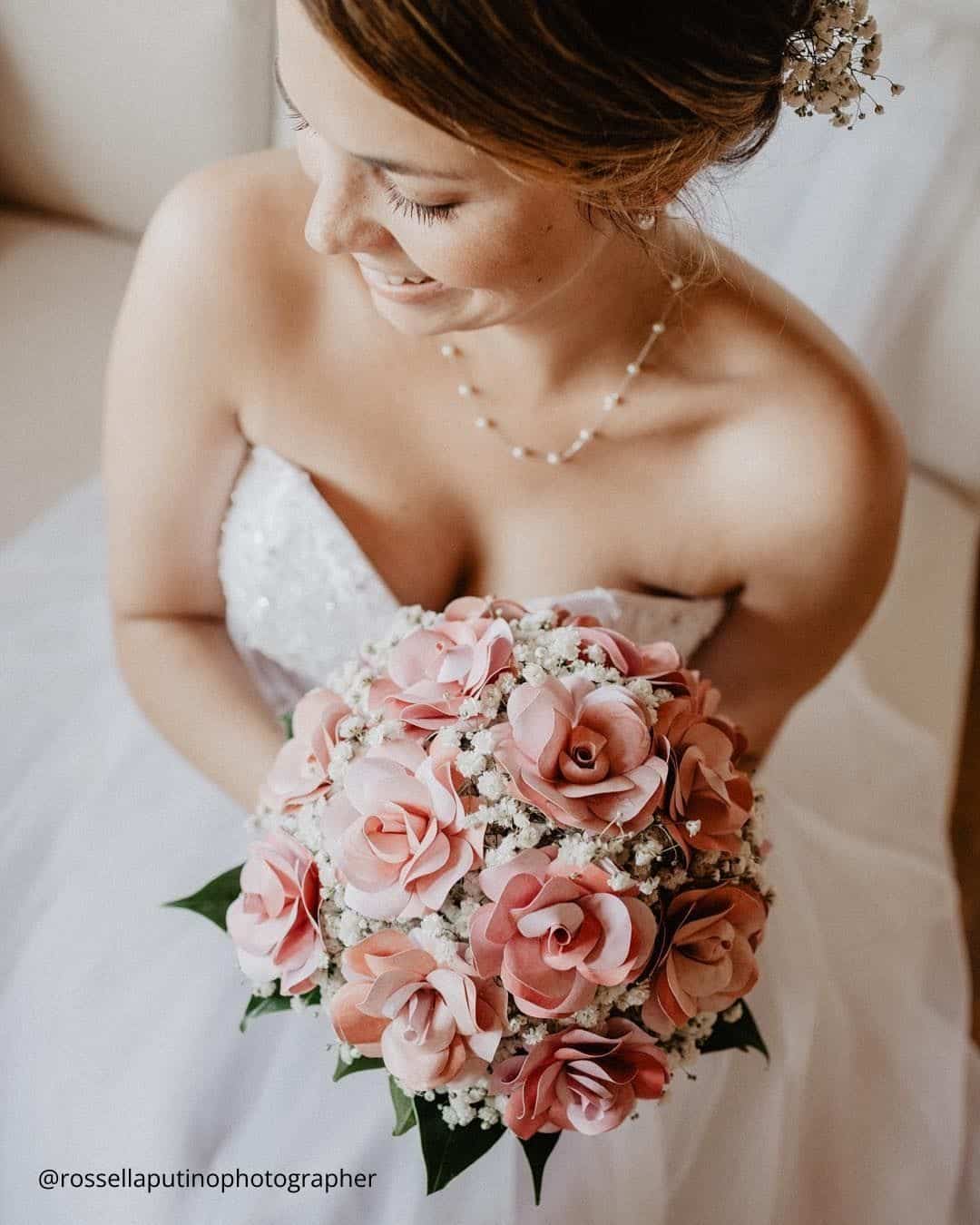 Bouquets With Pink Roses