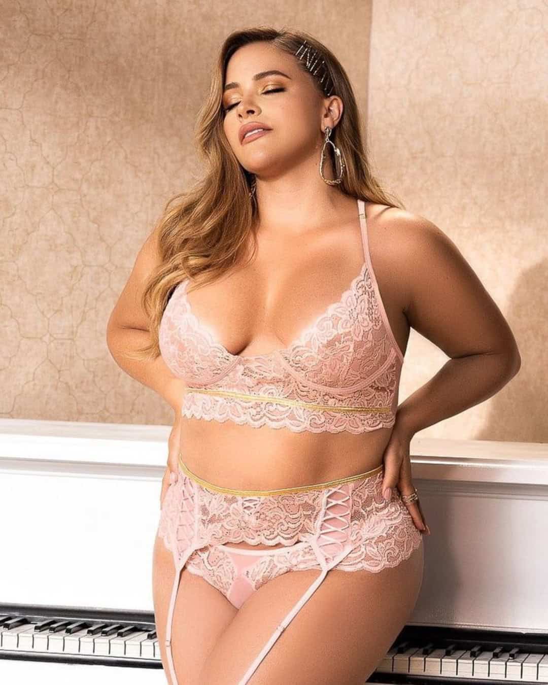 Pregnant Honeymoon Lingerie