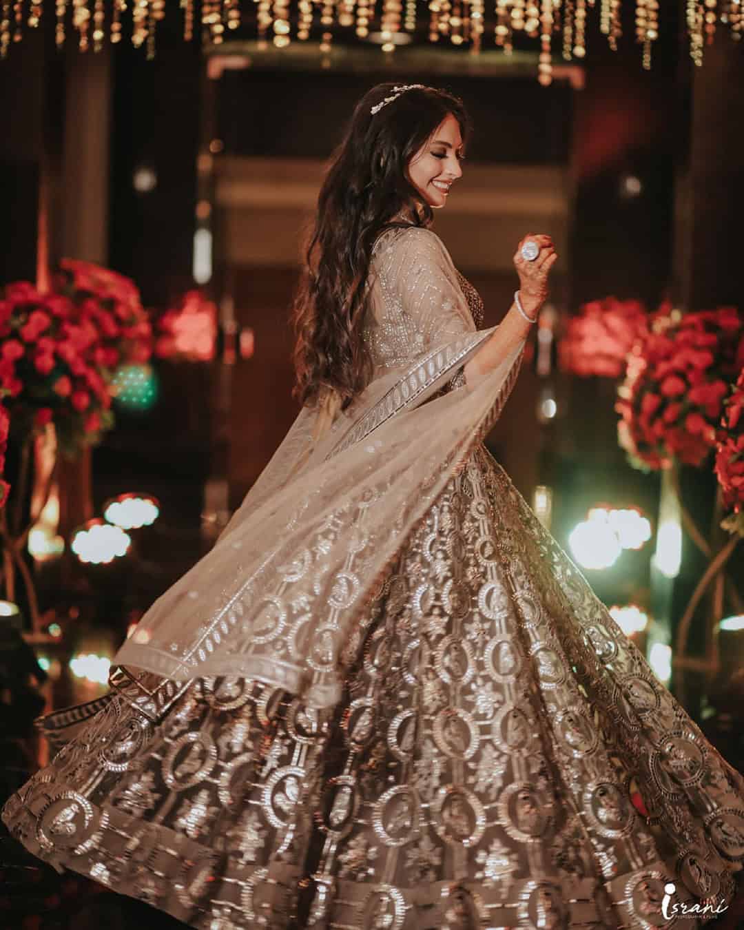 Gold Indian Wedding Outfits For Women